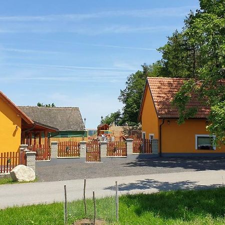 Penzion U Pepicka Netolice Bagian luar foto